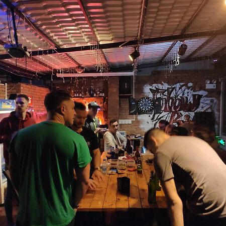 Showbiz Hostel يانغتشو المظهر الخارجي الصورة