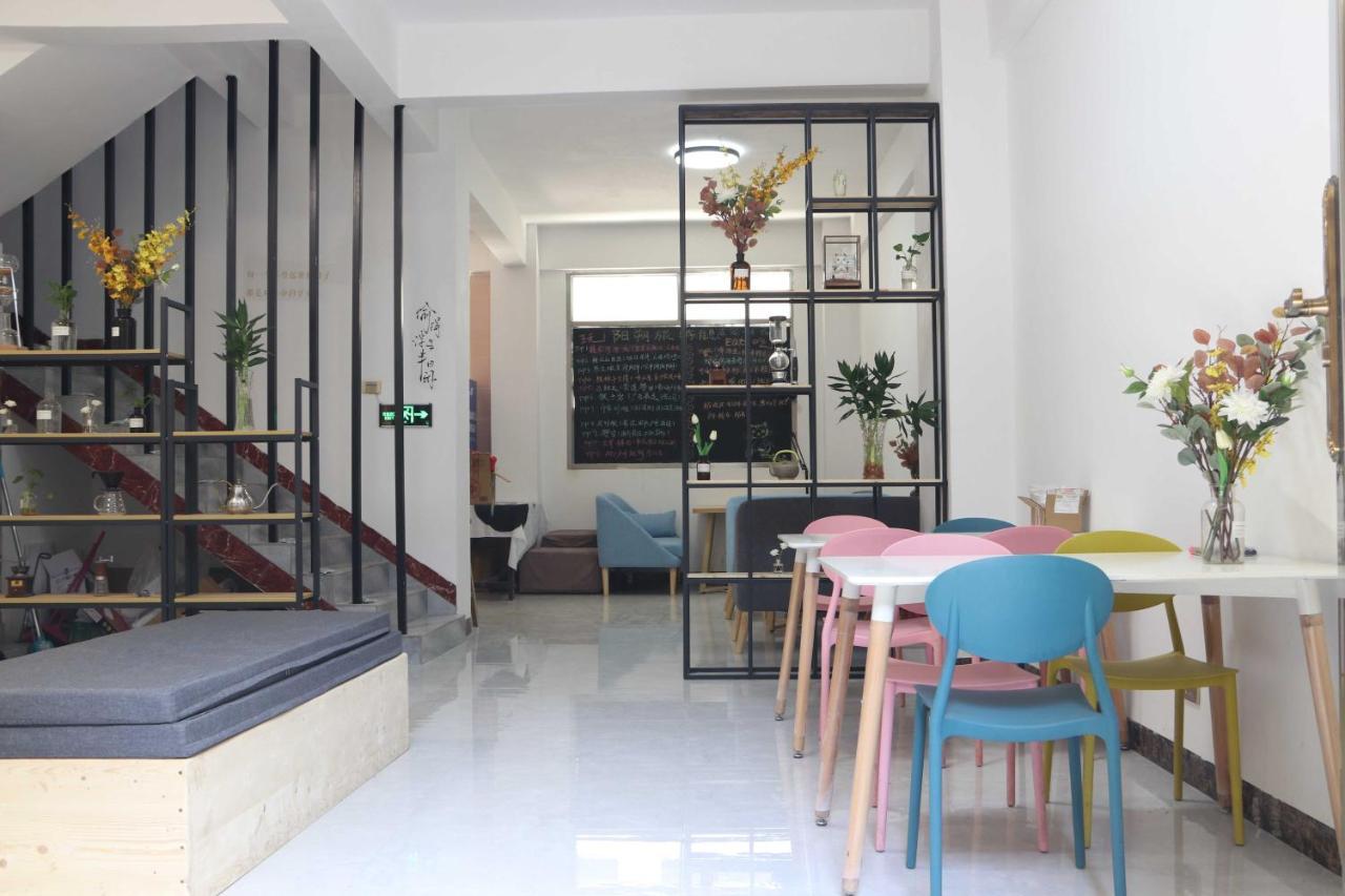 Showbiz Hostel يانغتشو المظهر الخارجي الصورة